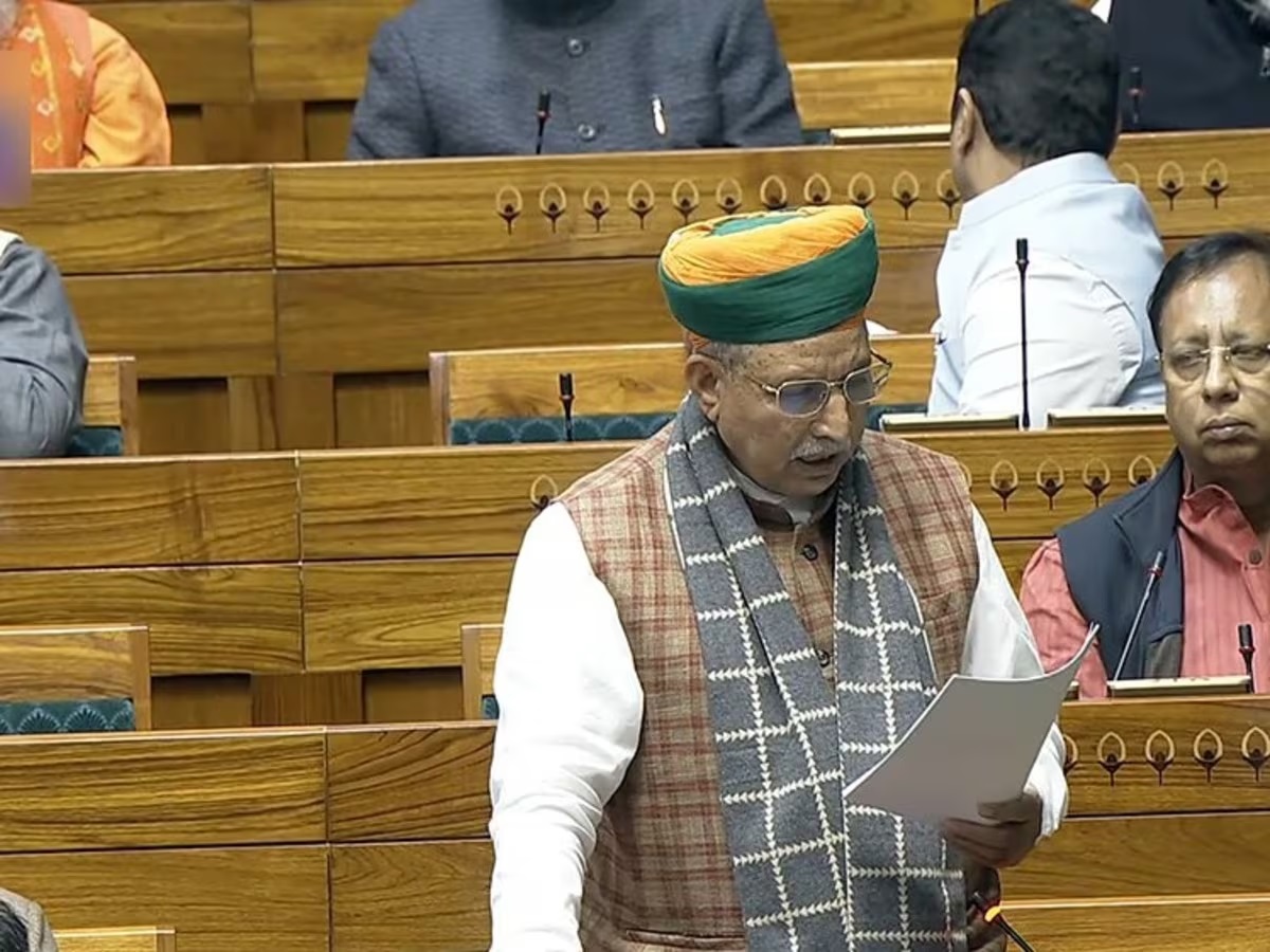 लोकसभा में स्वीकार हुआ एक देश एक चुनाव बिल, JPC में भेजे जाने की तैयारी